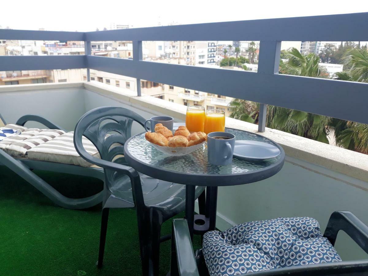 Sunny Apartment Larnaca Exterior photo